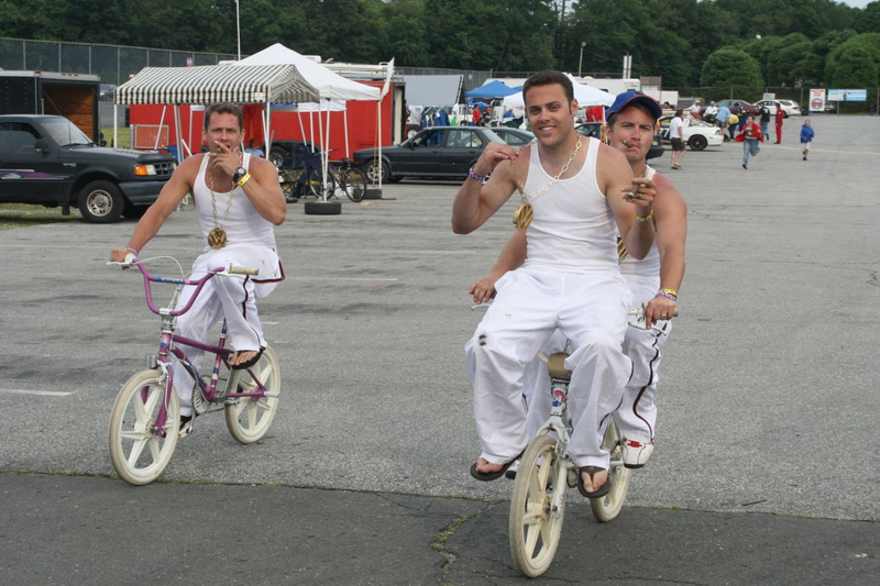 Illustration for article titled The 24 Hours Of LeMons New England 2009 Über Gallery, Part 2